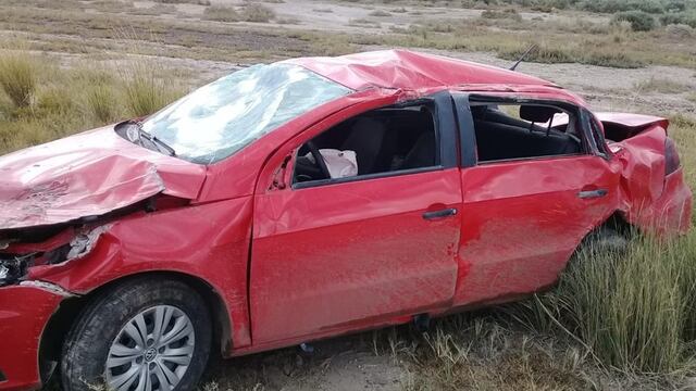 Un hombre volcó con su auto