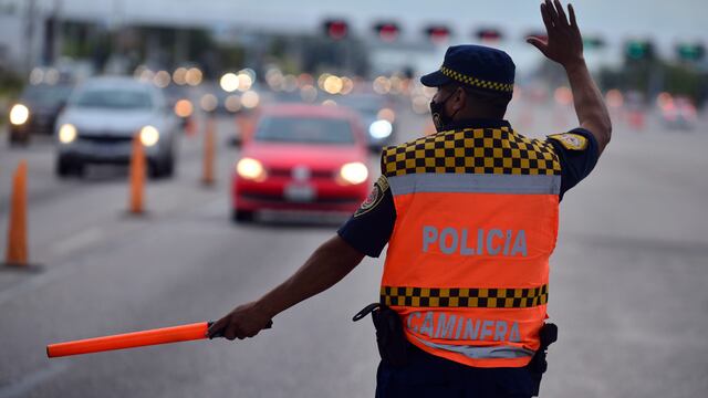 ID:4915359 Semana Santa Pascuas Pascua jueves santo
FIn de semana largo caminera
peaje carlos paz autopista carlos paz turismo
Fotografias Jose Gabriel Hernandez