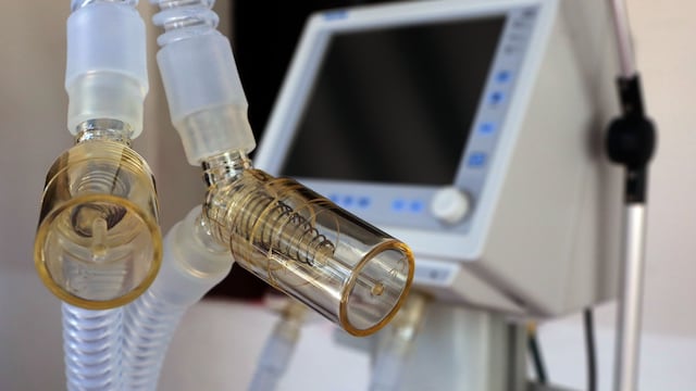 PAMI entregó respiradores para reforzar el sistema de salud