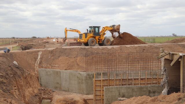 Pavimentación del ingreso a Aurelia desde la 70