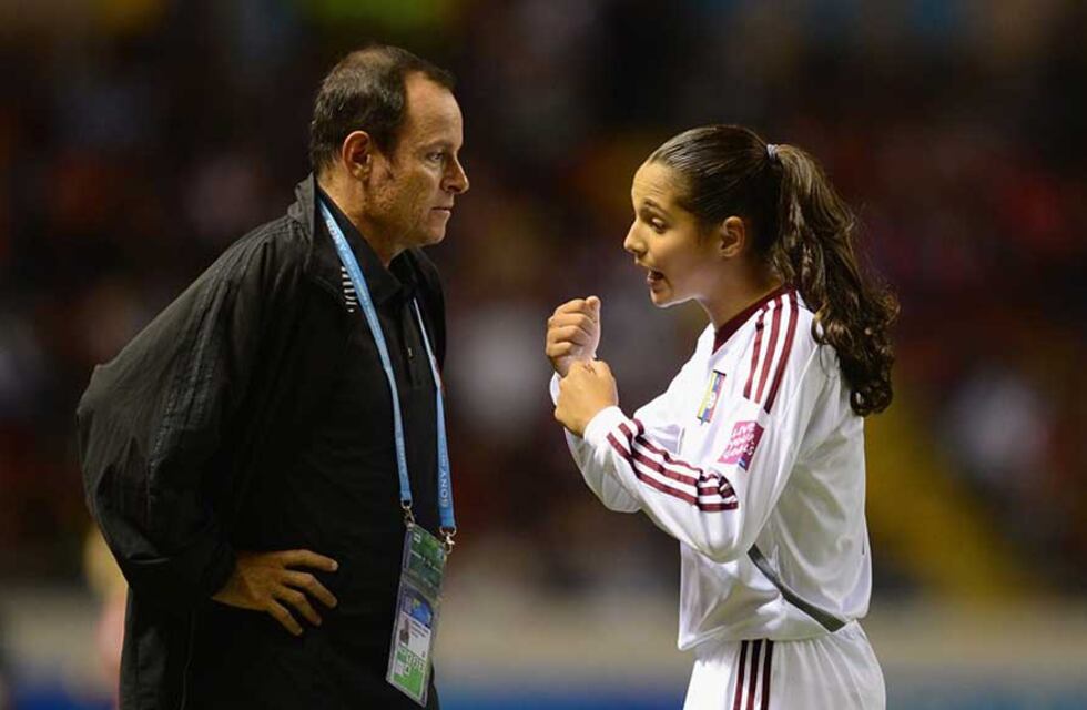 Escándalo en la selección femenina de fútbol de Venezuela: 24 jugadoras denunciaron por abuso sexual a un exentrenador