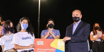 El gobernador Omar Perotti encabezó el lanzamiento de la franquicia el último jueves en Rosario. (Gobierno de Santa Fe)