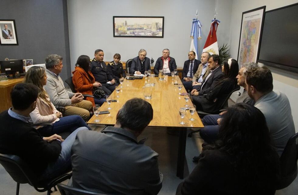 “Hay organizaciones detrás de esto”, las hipótesis que manejan las autoridades sobre los saqueos en Córdoba