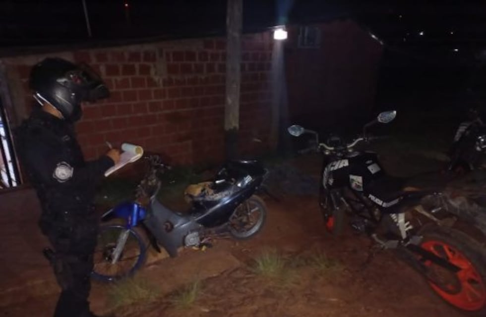Detienen a un joven y secuestran una motocicleta en Oberá