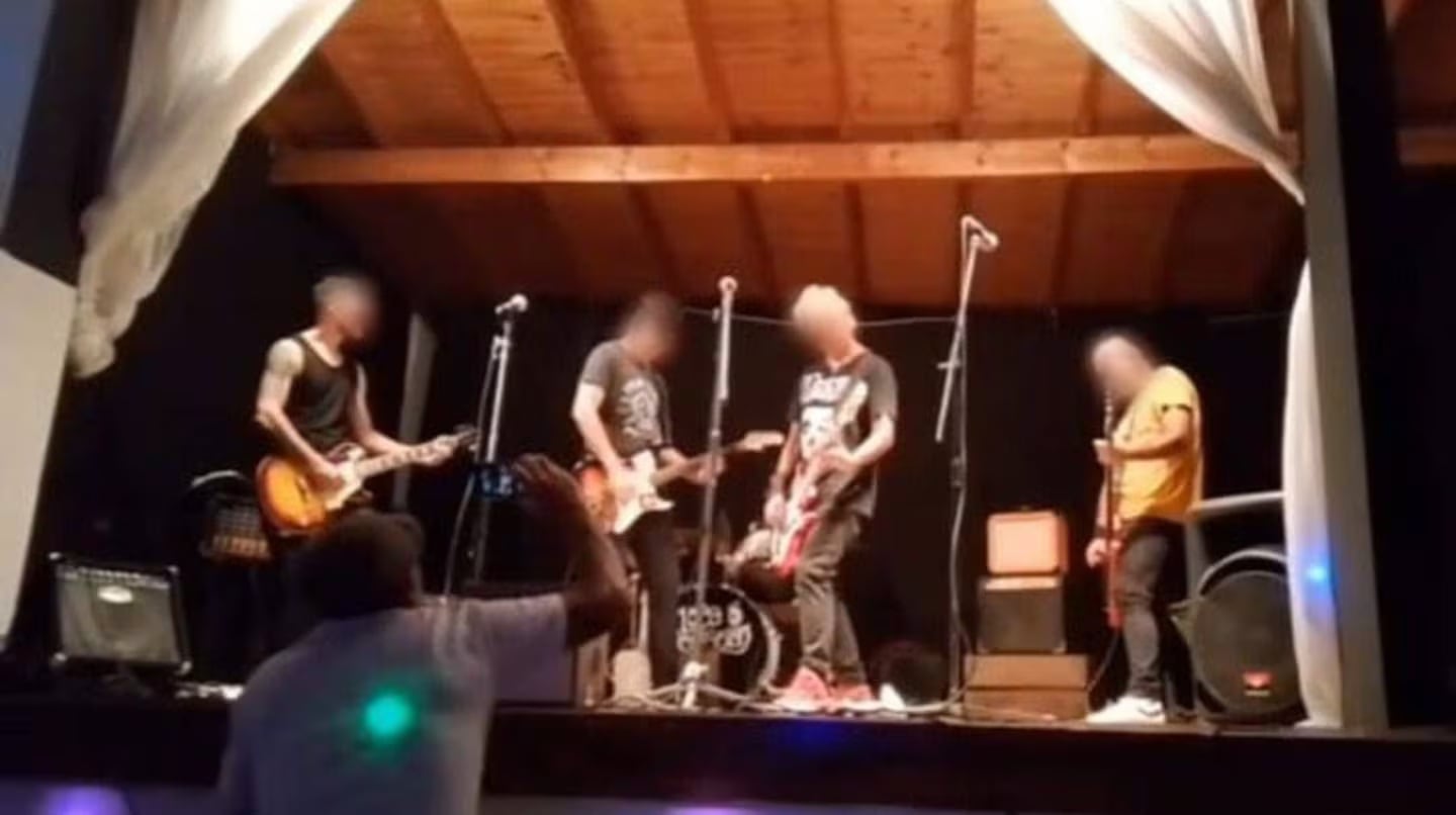La banda de punk que tocaba en La Plata cuando uno de sus integrantes se descompensó y murió