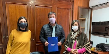 Comuna de Soldini firmó un convenio para fortalecer el trabajo en los Centros de Día (Facebook Comuna de Soldini)