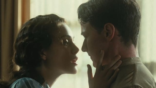 Netflix: la película romántica, cargada de drama y basada en una novela, que está entre las más vistas