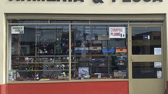El negocio ubicado sobre Presidente Perón y Avellaneda fue allanado a primera hora.