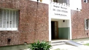 Un joven se fue sin el alta del hospital, volvió con golpes y murió en Baradero: los datos de la autopsia
