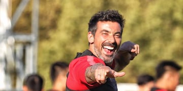 El ídolo de Napoli terminó su carrera profesional a fines de 2019.