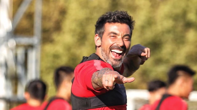 El ídolo de Napoli terminó su carrera profesional a fines de 2019.