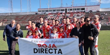 La Secretaría de Seguridad de Tres Arroyos lanzó la campaña "a las estafas digitales Roja Directa" en las canchas