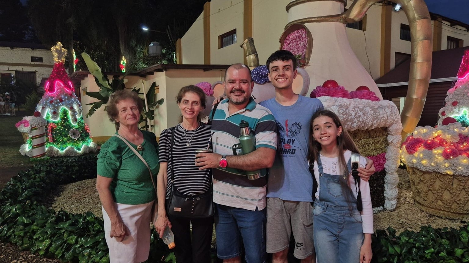Miles de personas disfrutaron de una segunda noche llena de tradición en la Fiesta de la Navidad en Alem.