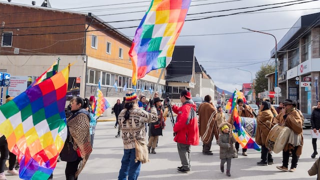 Tierra del Fuego: permitirán incorporar la identidad indígena en las partidas de nacimiento