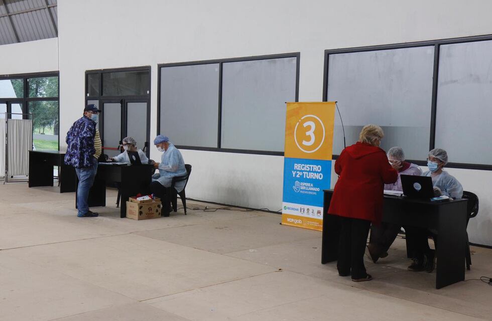 Continúa el plan de vacunación contra el Covid-19 en Carlos Paz por lo que mil abuelos serán inmunizados este martes