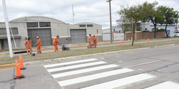 Pintaron las sendas peatonales en la ruta 34