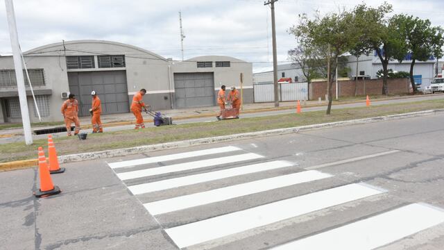 Pintaron las sendas peatonales en la ruta 34