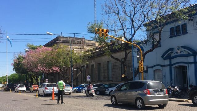 Habrá controles en los primeros días de implementación de los nuevos semáforos en Av. Santa Fe