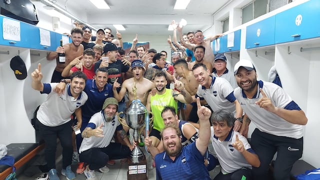 Jugadores y dirigentes de Quilmes celebraron en el vestuario de la cancha de Atlético