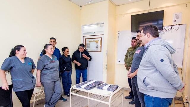 UISE entregó ropa de trabajo al personal de la Unidad de Negocios Limpieza y Desinfección