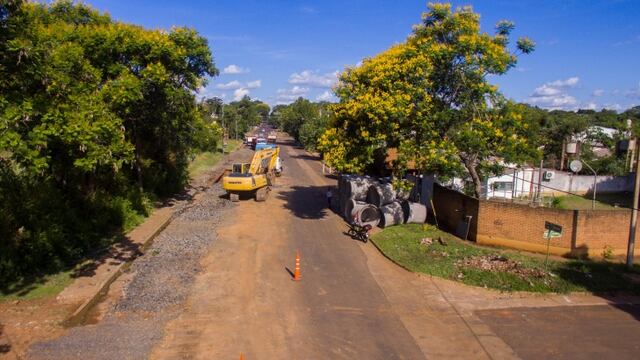 La obras se tratan de pavimento, calzada, hormigón y trabajos complementarios de asfalto sobre empedrado sobre las calles de alrededor