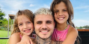 Mauro Icardi con Francesca e Isabella. (Instagram Mauro Icardi)