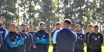El entrenador Matías Módolo preparó a su equipo para un partido que podría ser relevante para las aspiraciones “albicelestes”: este domingo Gimnasia de Jujuy enfrenta desde las 13:30 en Mataderos a Nueva Chicago.