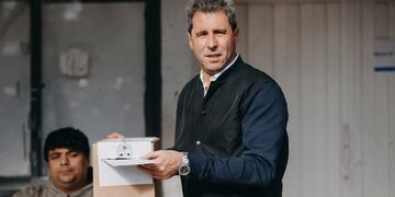 Sergio Uñac votó cerca de este medio día, en las elecciones para Gobernador y Vice en San Juan.