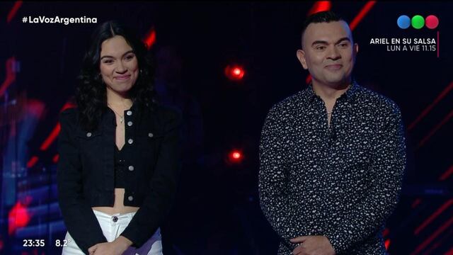 El dúo López cantó una cumbia en las batallas de La Voz Argentina.