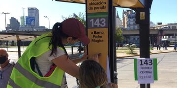 Colectivos en Constitución: cambian las paradas para favorecer el distanciamiento social