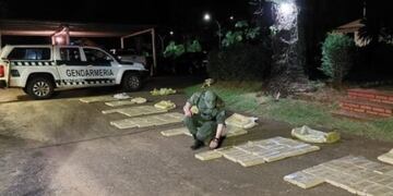 Incautan marihuana en Capioví.