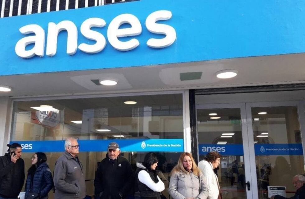 El Gobierno otorgará a jubilados un bono de $15.000 por tres meses: cómo se paga y a quiénes alcanza