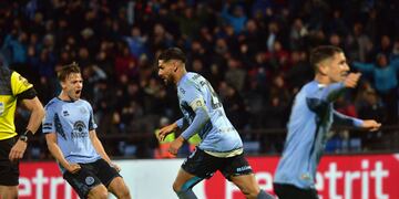 Para vovler a gritar. Franco Jara anotó tres en el 4-4 de un Belgrano-Racing para el recuerdo.