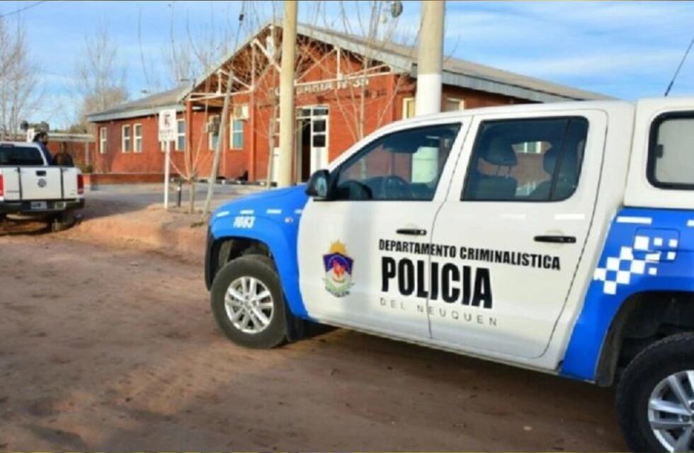 Insólito suceso en Neuquén: un cura le llevó marihuana a un preso en un pote de dulce de leche