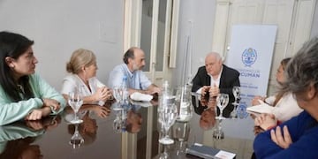 El ministro Masso y el Padre Durango coordinaron acciones para mejorar la contención en barrios vulnerables y planificar el trabajo 2026.