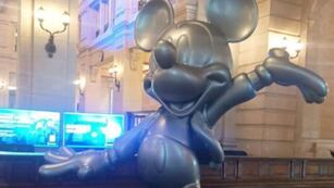 Mickey Mouse llegó al CCK con una muestra y las redes explotaron