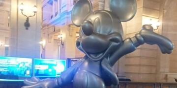 Mickey Mouse llegó al CCK con una muestra y las redes explotaron