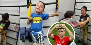 El pequeño santiagueño que sueña con atajar como el Dibu Martínez.