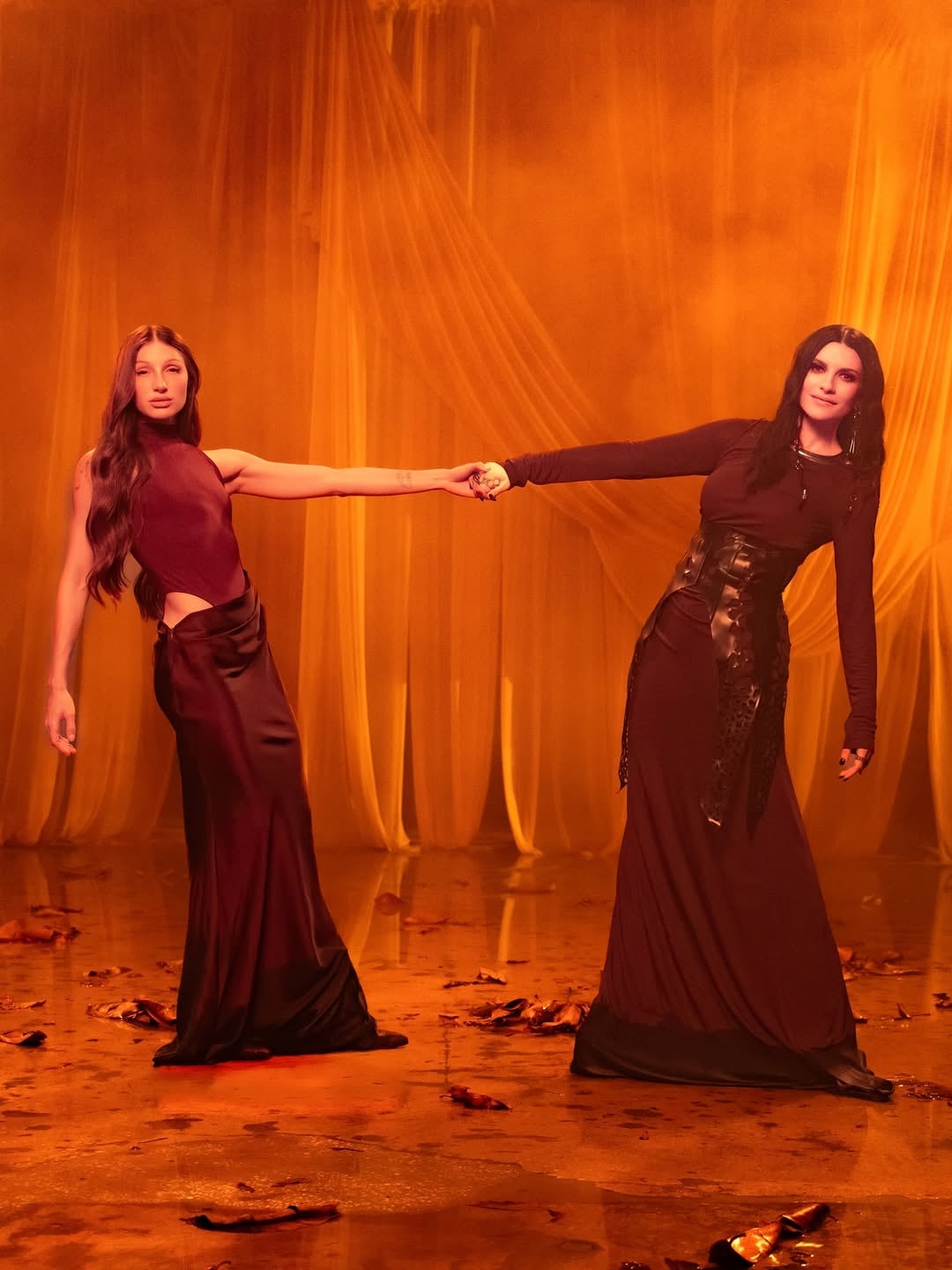 Las cantantes sorprendieron con una colaboración.