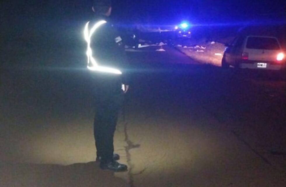 Tragedia en 25 de Mayo: un joven murió y otro resultó herido tras acostarse en la ruta y ser atropellados