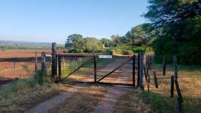La estancia donde se labró el acta por la fiesta ilegal en Unquillo. (Foto gentileza El Doce TV)