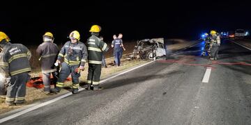 Choque fatal por alcance cerca de Villa María: dos personas murieron calcinadas (Policía)