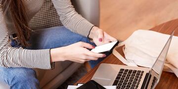 Cómo comprar dólares por homebanking