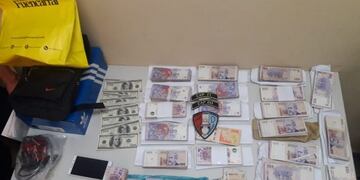 Robaron, huyeron y fueron detenidos\u002E