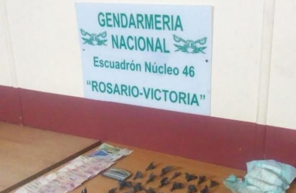 Detuvieron a una mujer que escondía cocaína y marihuana en un pañal de bebé
