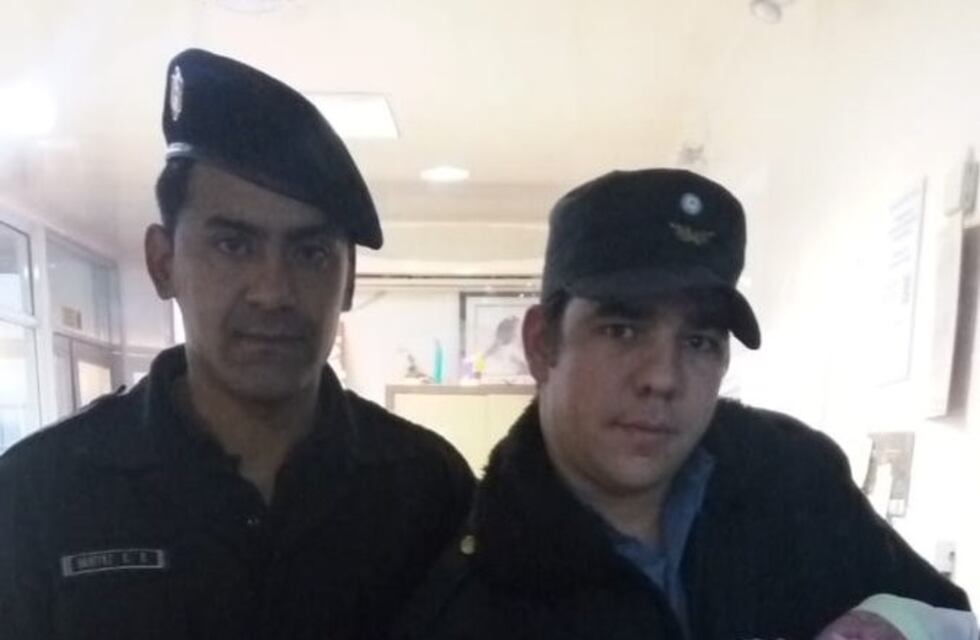 Oberá: una mujer dio a luz en una patrulla policial