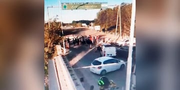 Piquete en el Puente Dique (Radio Génesis)