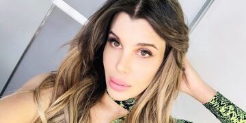 Charlotte Caniggia lanzó su línea de ropa y la mostró en las redes sociales