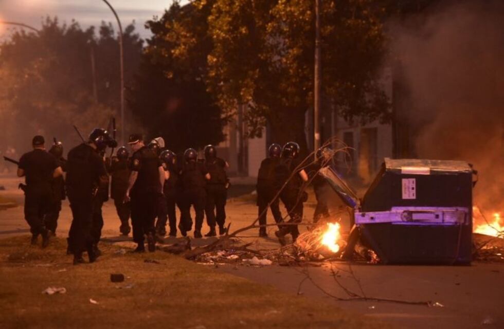 Madrugada de tensión con intentos de saqueo en diferentes puntos de Rosario