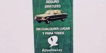 Las intimidaciones fueron colocadas en forma de calcos en la sede del Partido Obrero y en los domicilios de artistas santafesinas (Facebook)